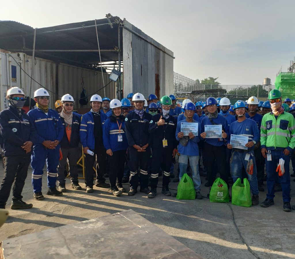 Staff recognised for Safety and productivity excellence on the Taiheiyo Cement Silo Project in the Philippines